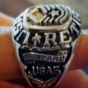 Meet your Posher, Dwayne